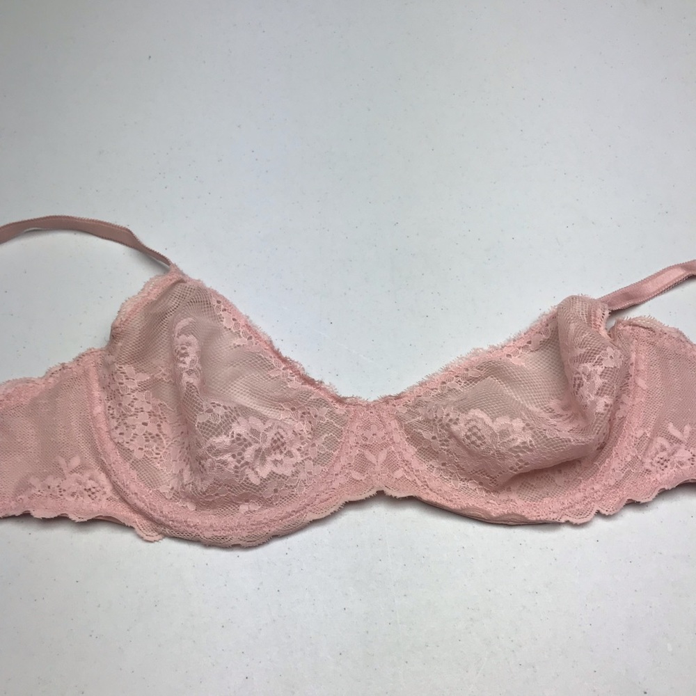 VS Dream Angels Unlined Demi, 36D. *P1071